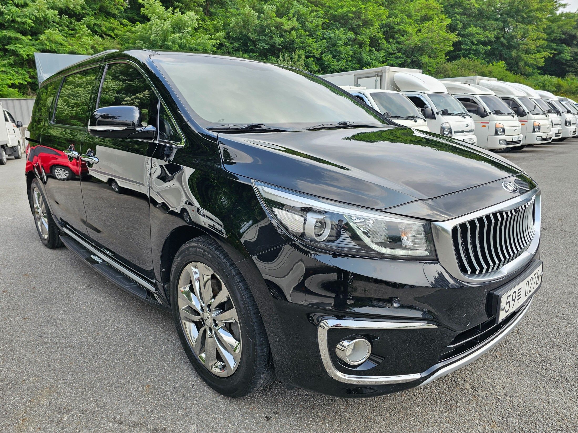 KIA CARNIVAL 2016