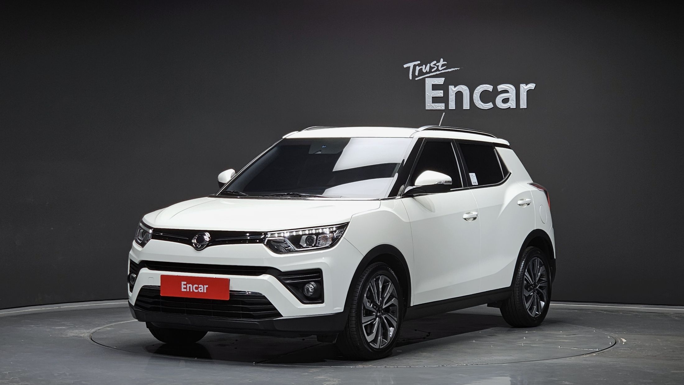SSANGYONG TIVOLI VERY NEW 2020