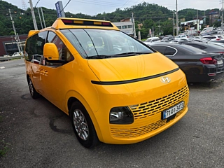 HYUNDAI STARIA  2024
