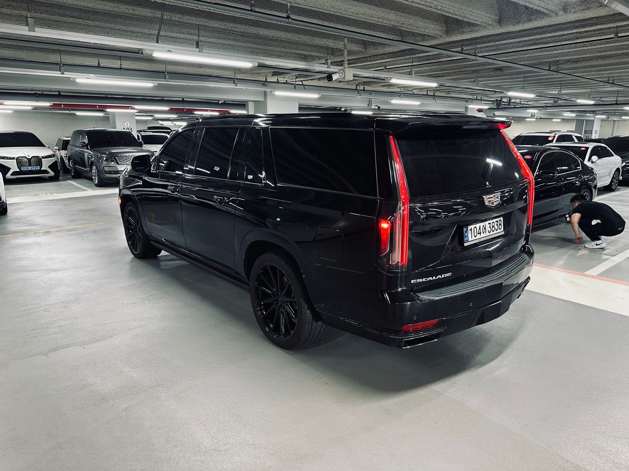 CADILLAC ESCALADE