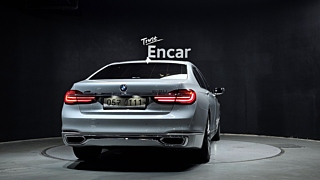 BMW 7-SERIES G11 2016