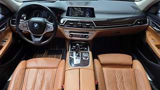 BMW 7-SERIES G11 2016