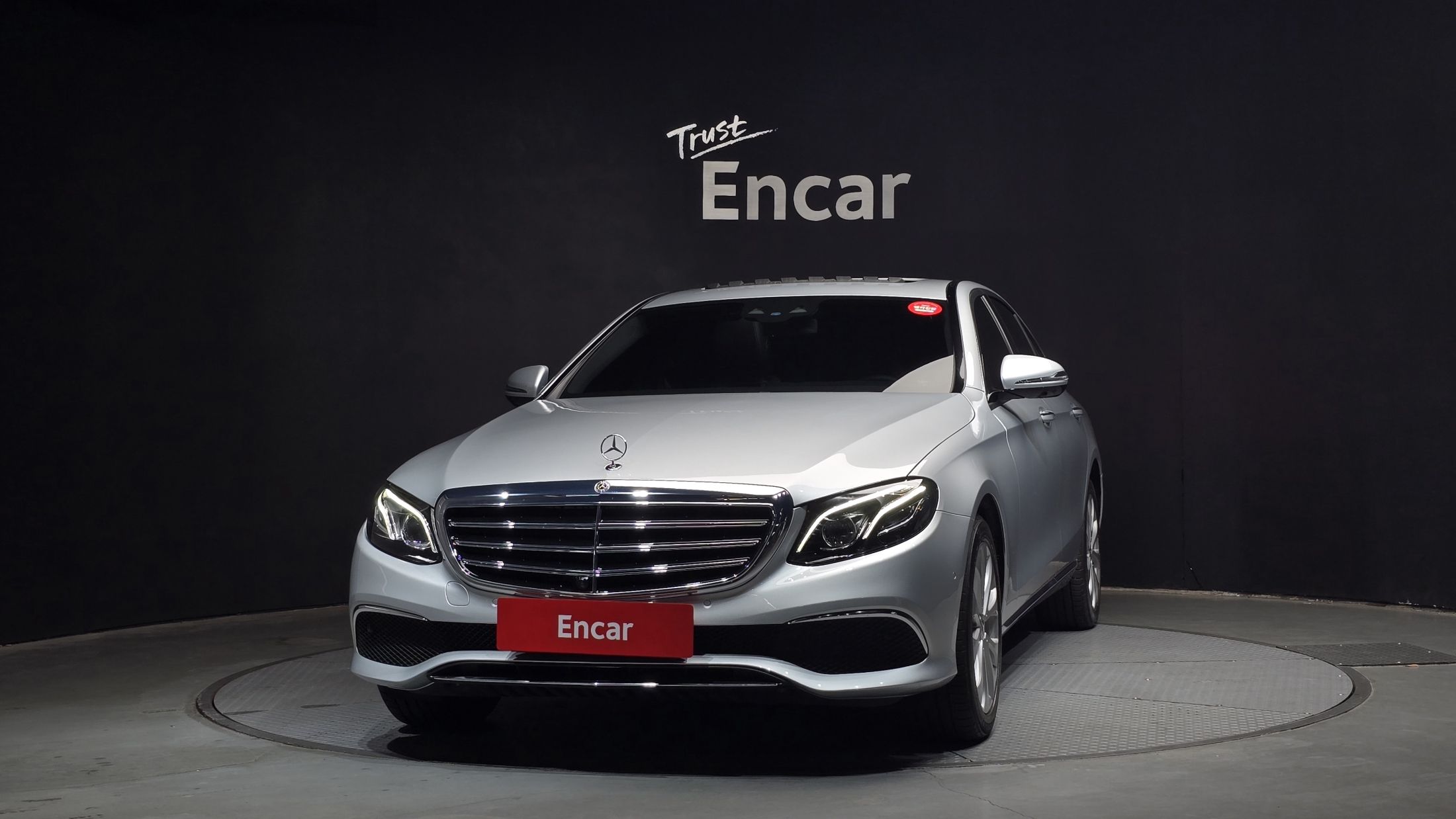 MERCEDES BENZ E-CLASS W213 2018