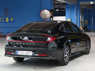 HYUNDAI SONATA HYBRID DN8 2021