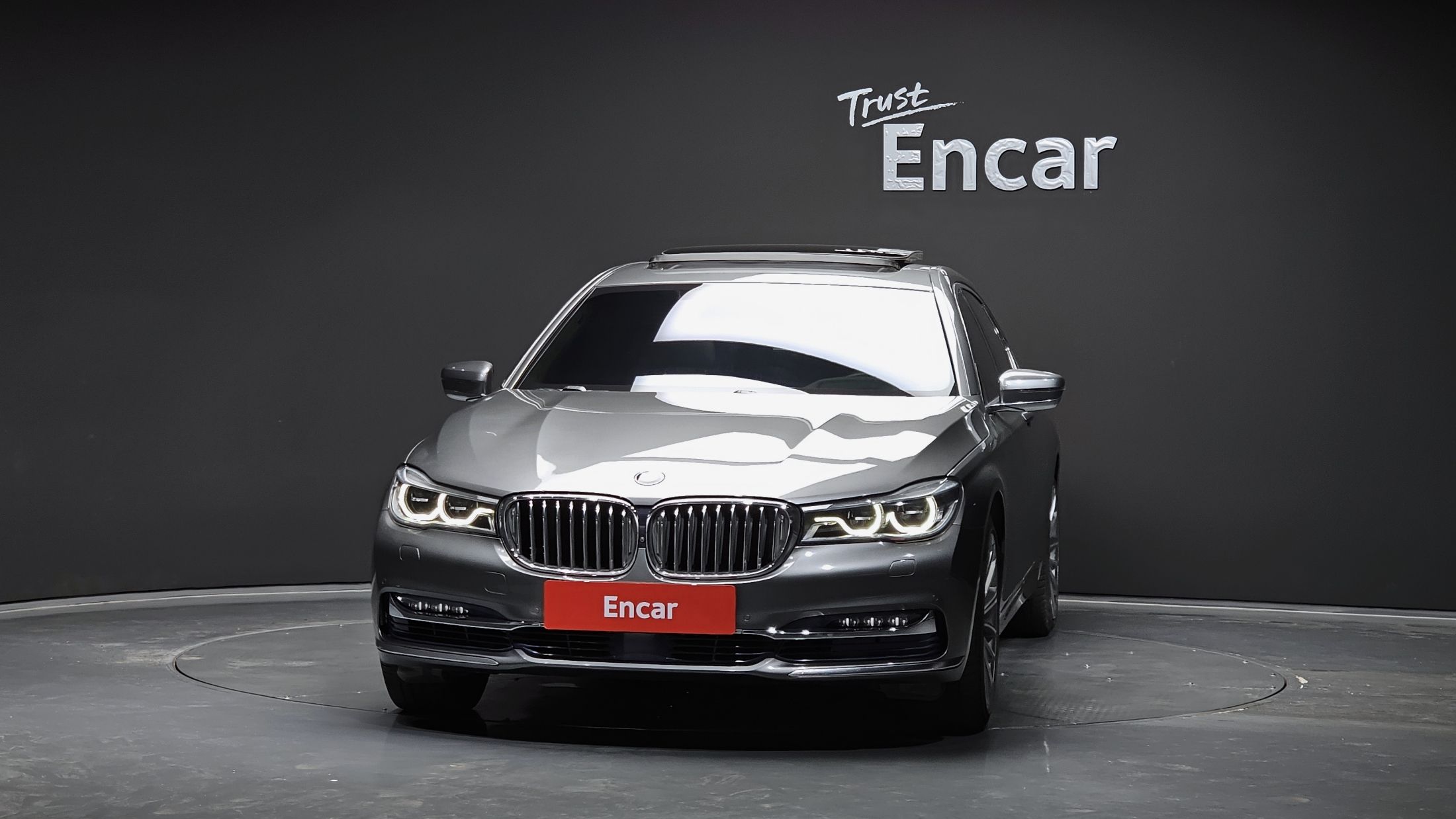 BMW 7-SERIES G11 2016