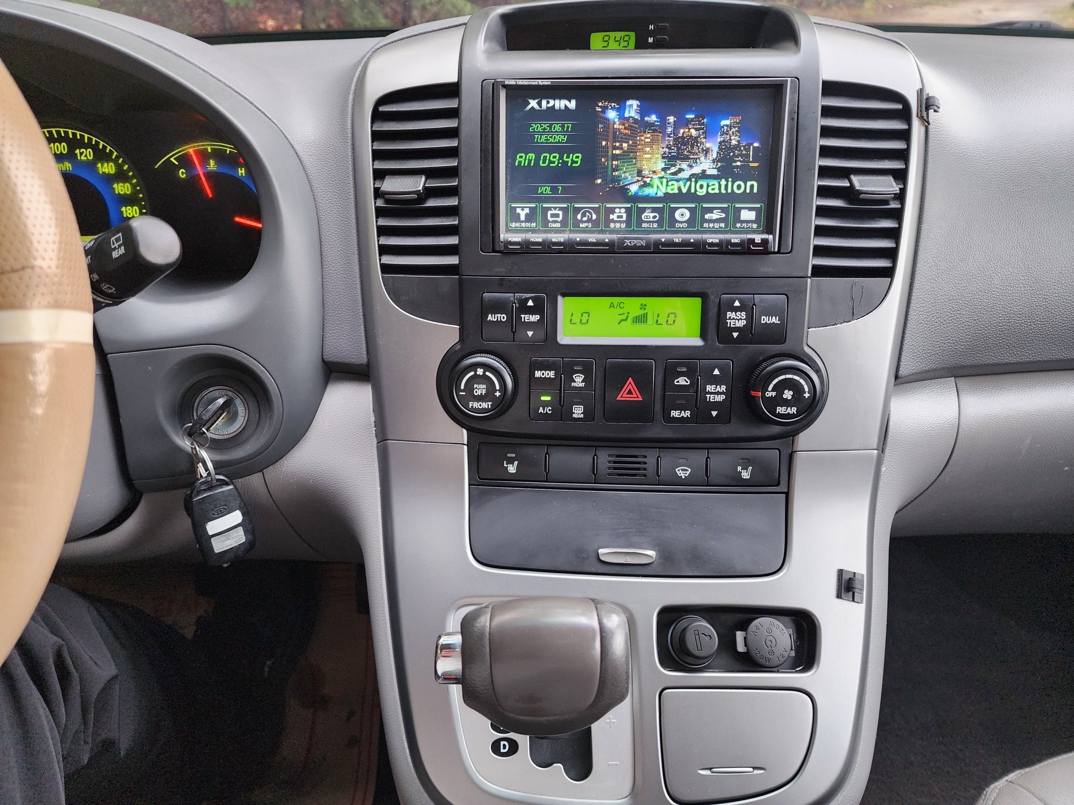 KIA CARNIVAL GRAND 2009