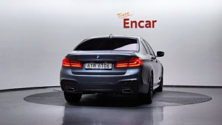 BMW 5-SERIES G30 2018