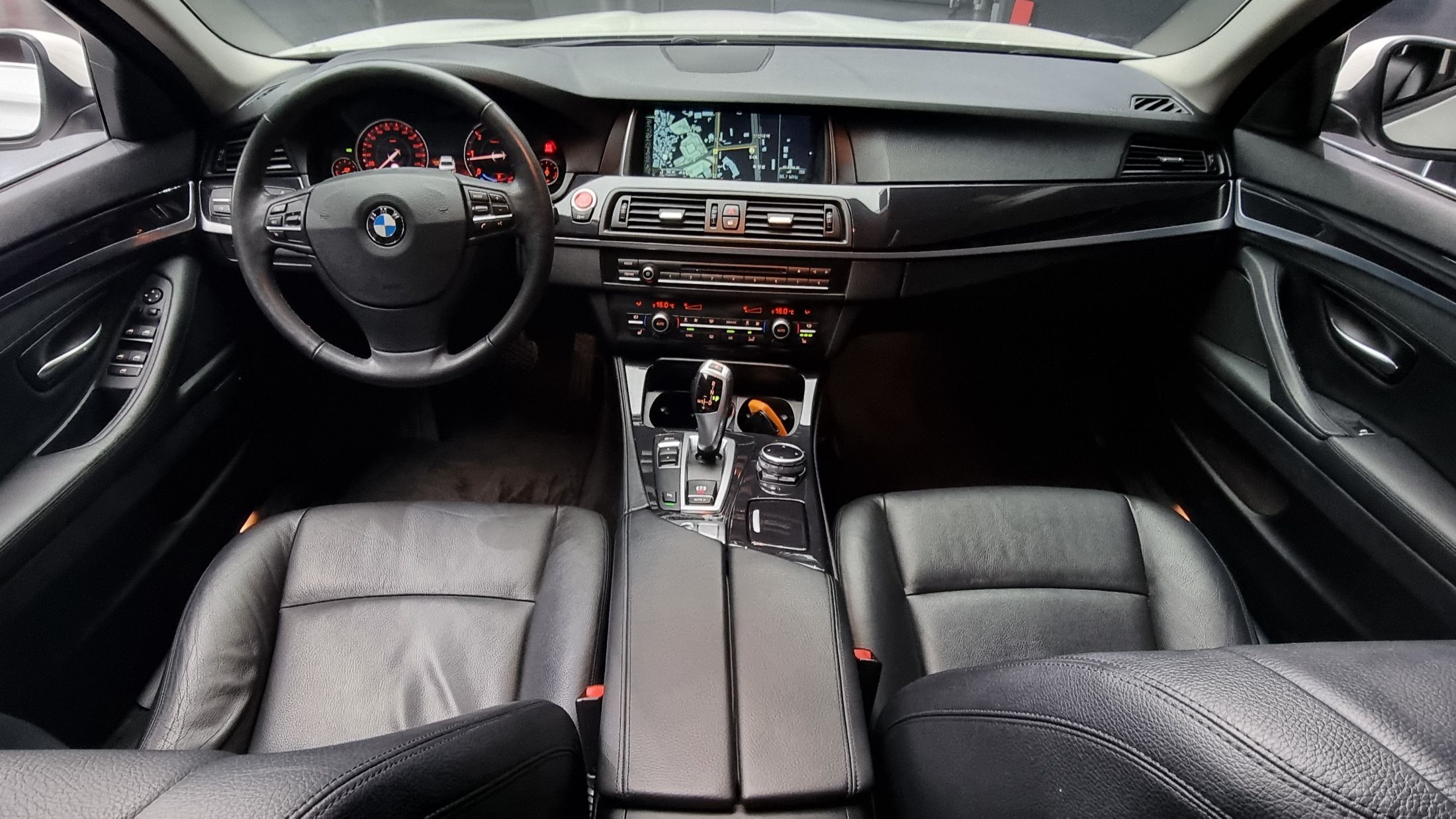 BMW 5-SERIES F10 2014