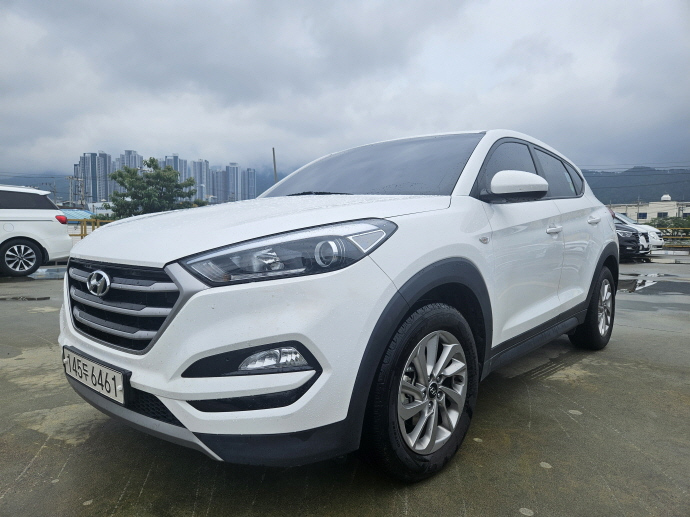 HYUNDAI TUCSON 2016