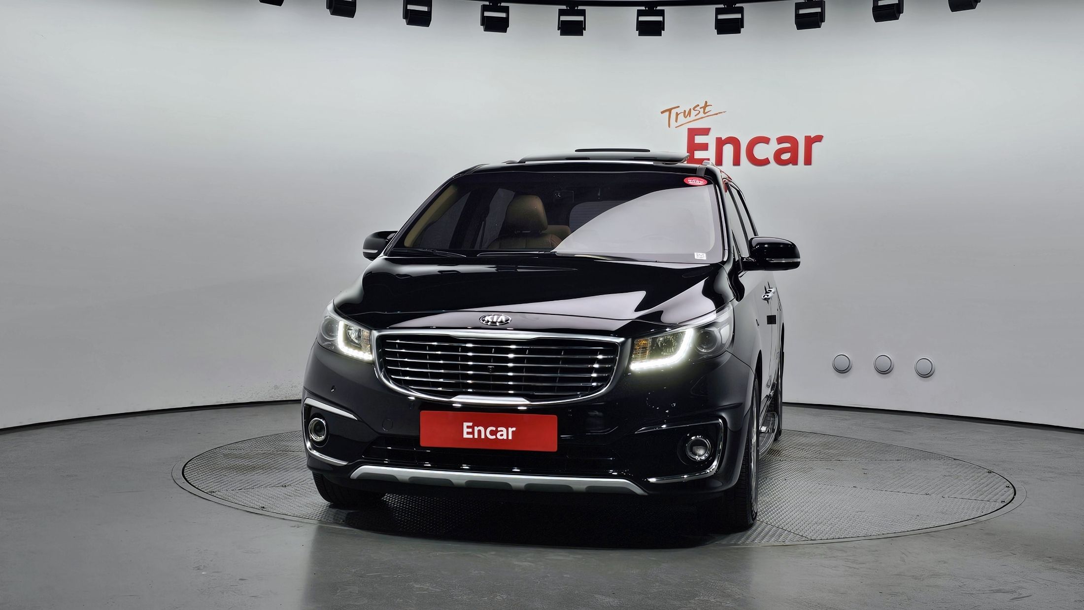 KIA CARNIVAL 2016
