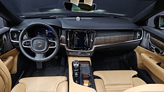 VOLVO S90 2023