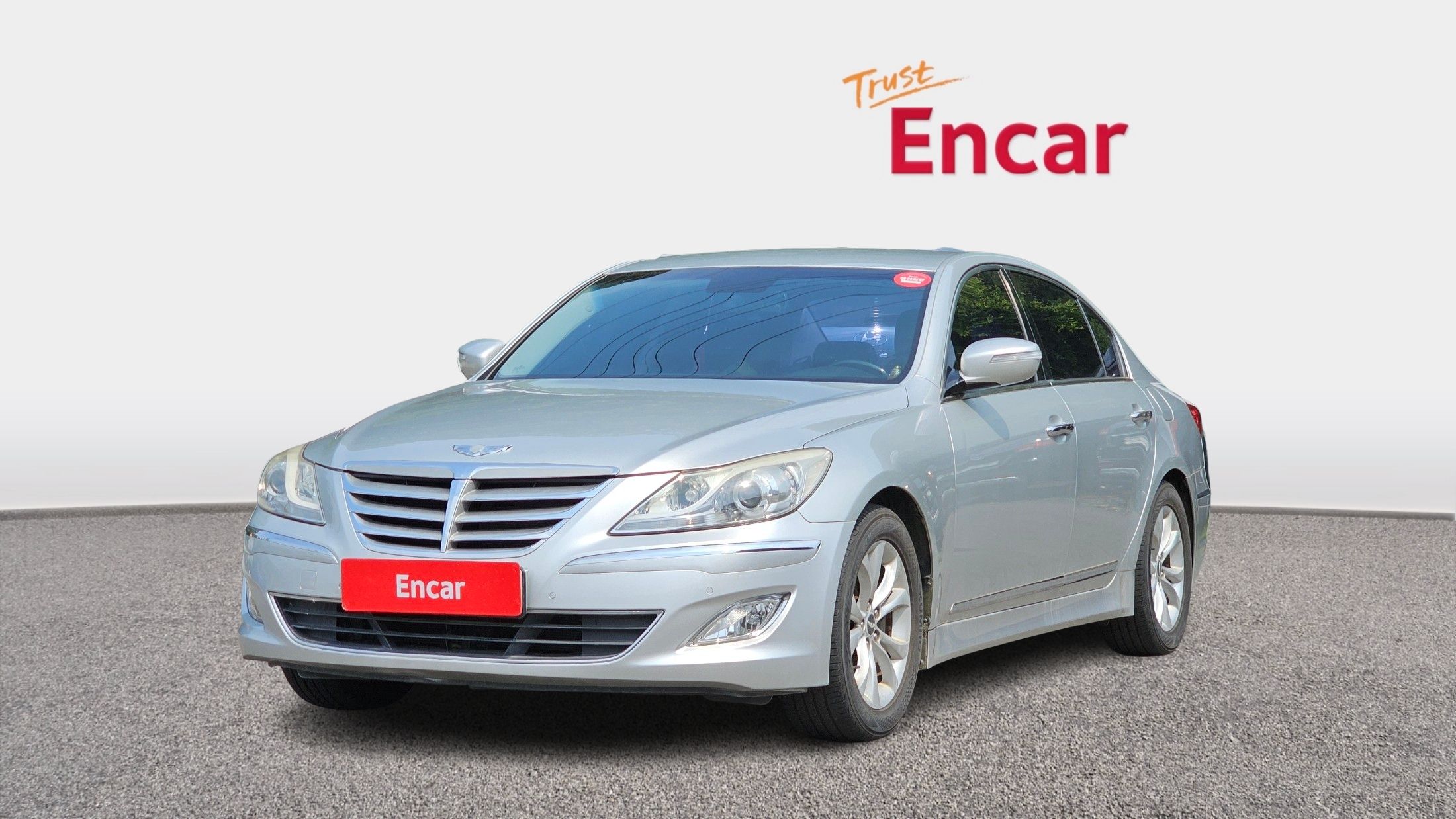 HYUNDAI GENESIS 2013