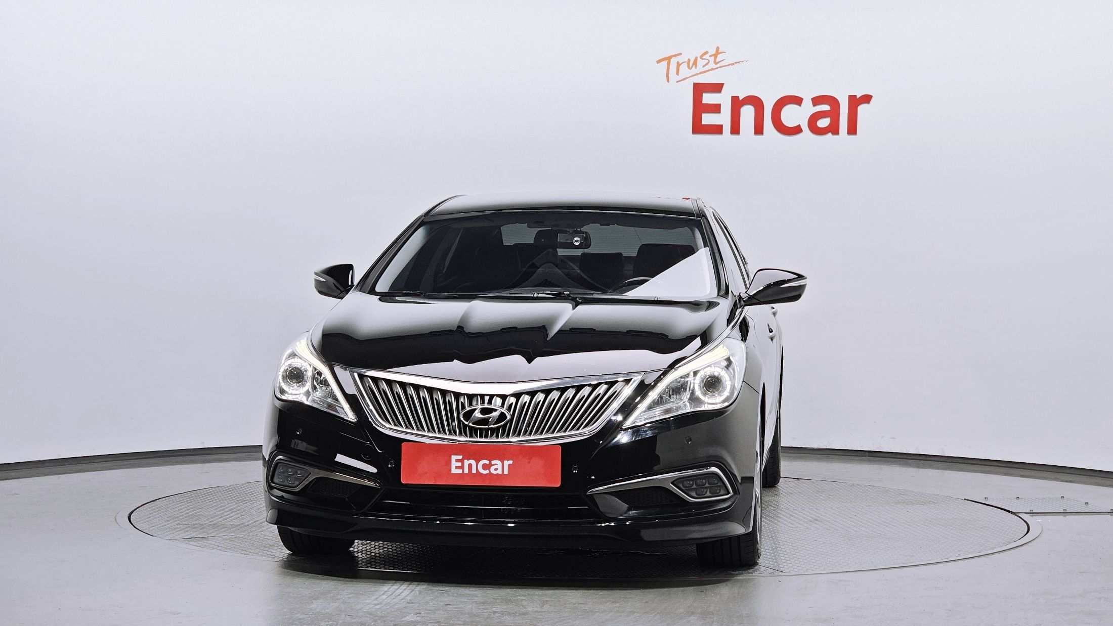 HYUNDAI GRANDEUR HG 2015