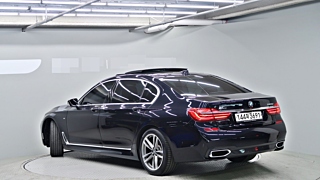 BMW 7-SERIES G11 2018