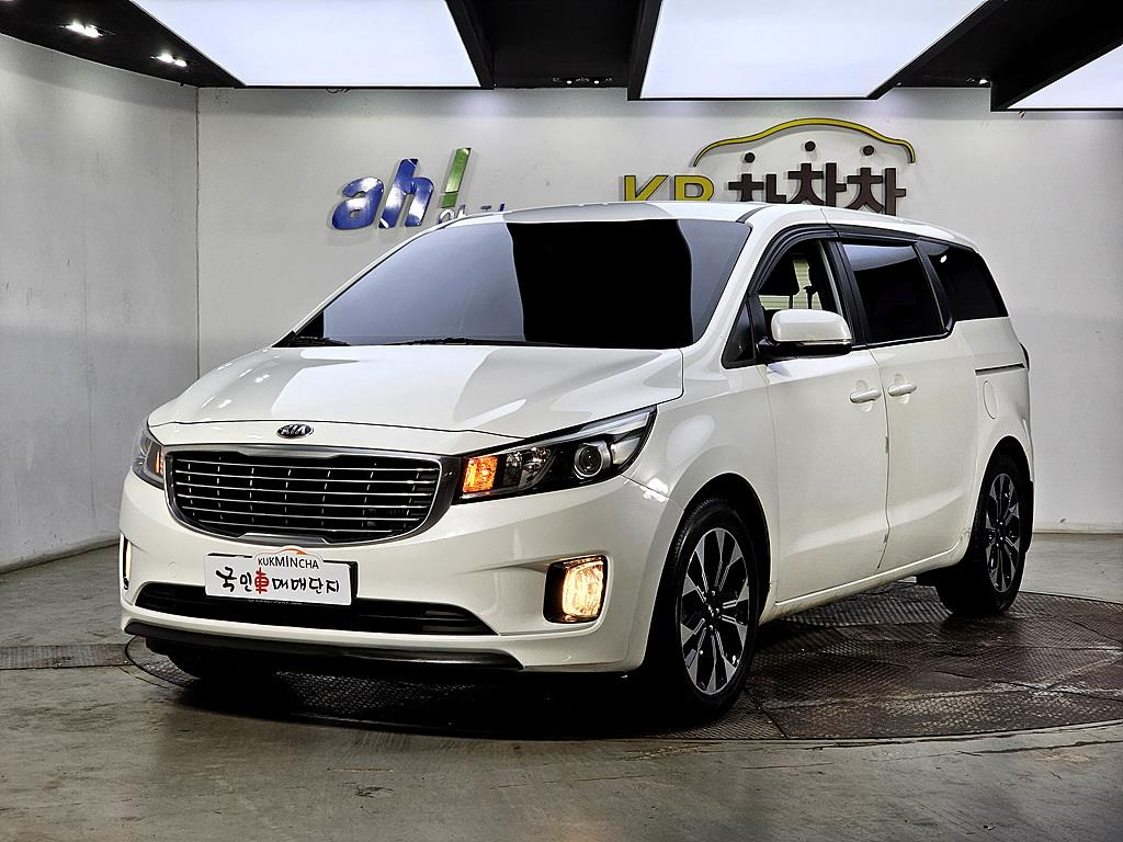 KIA CARNIVAL 2015