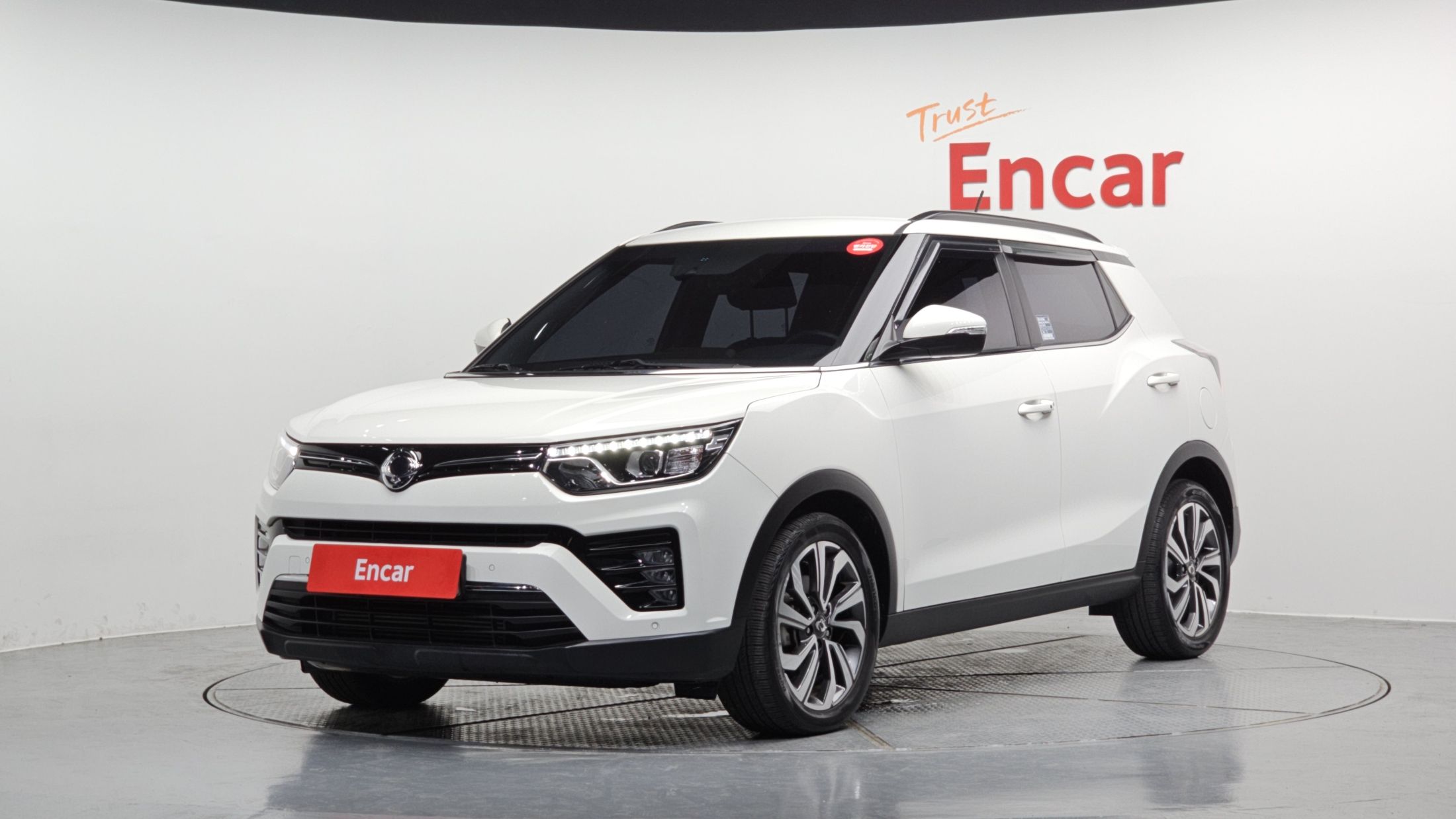 SSANGYONG TIVOLI VERY NEW 2020