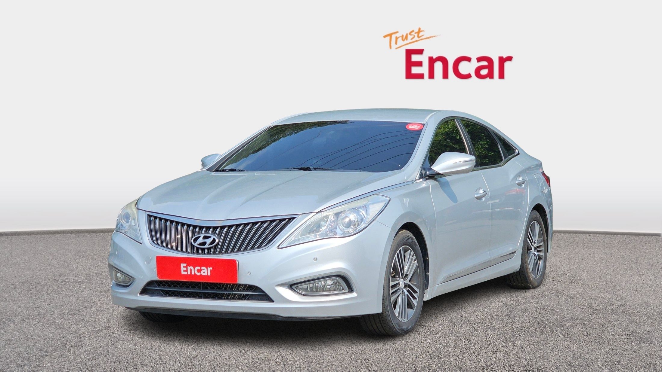 HYUNDAI GRANDEUR HG 2013