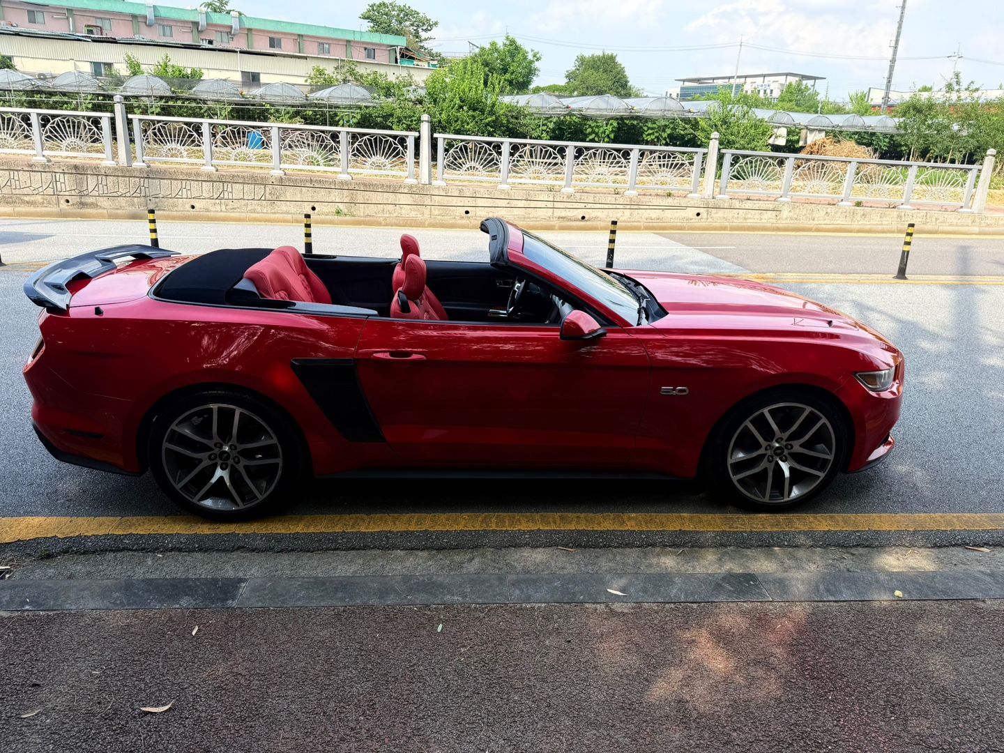 FORD MUSTANG 2015