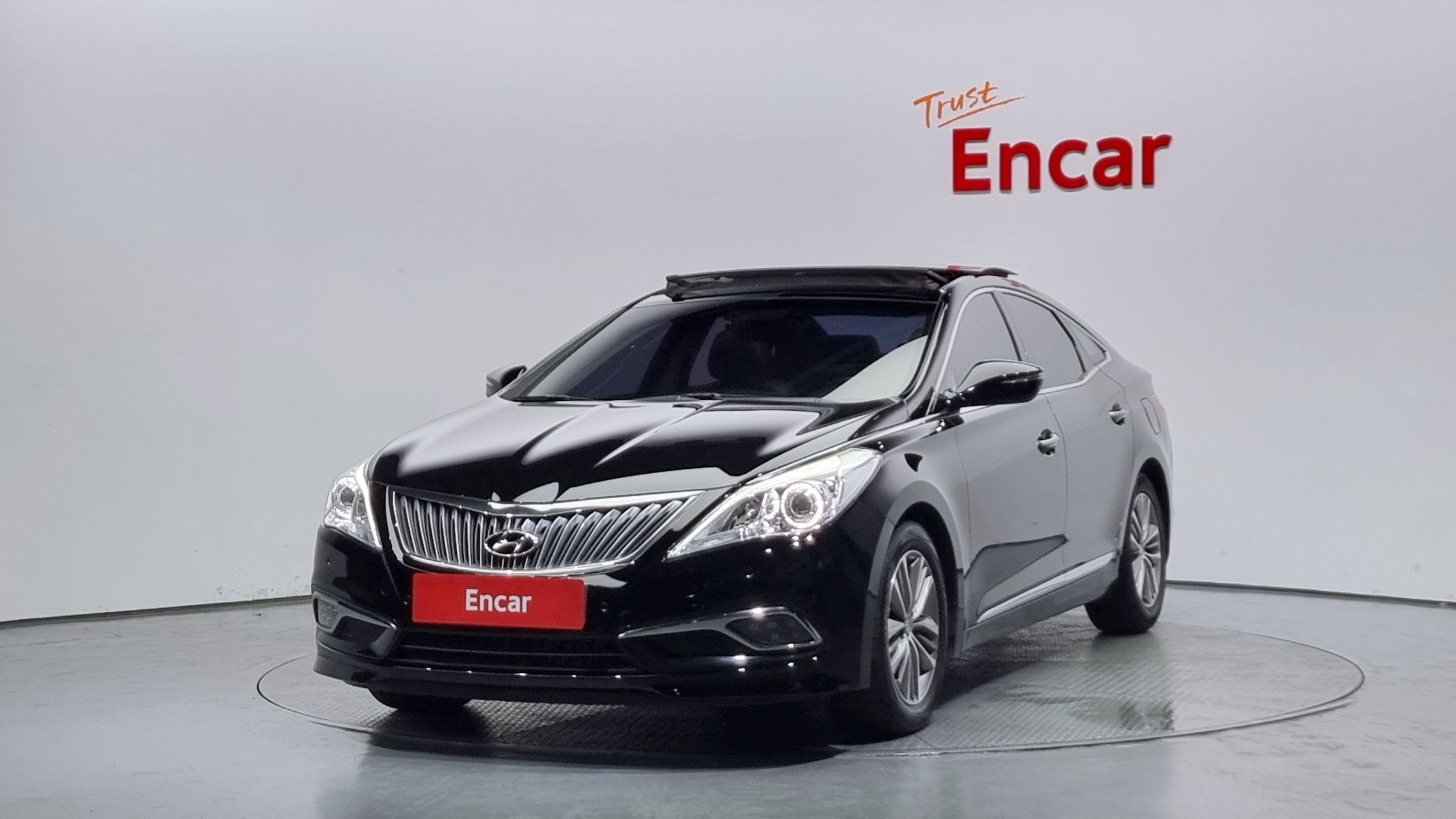 HYUNDAI GRANDEUR HG 2016