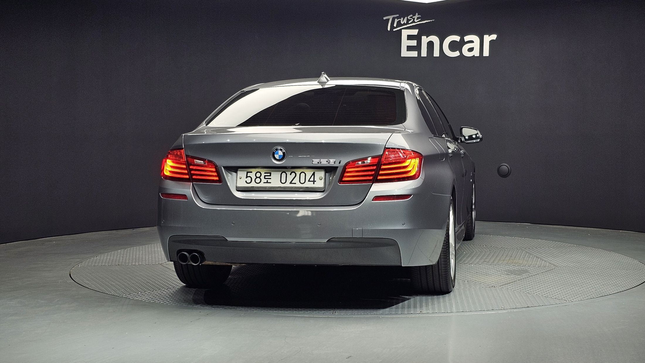 BMW 5-SERIES F10 2016