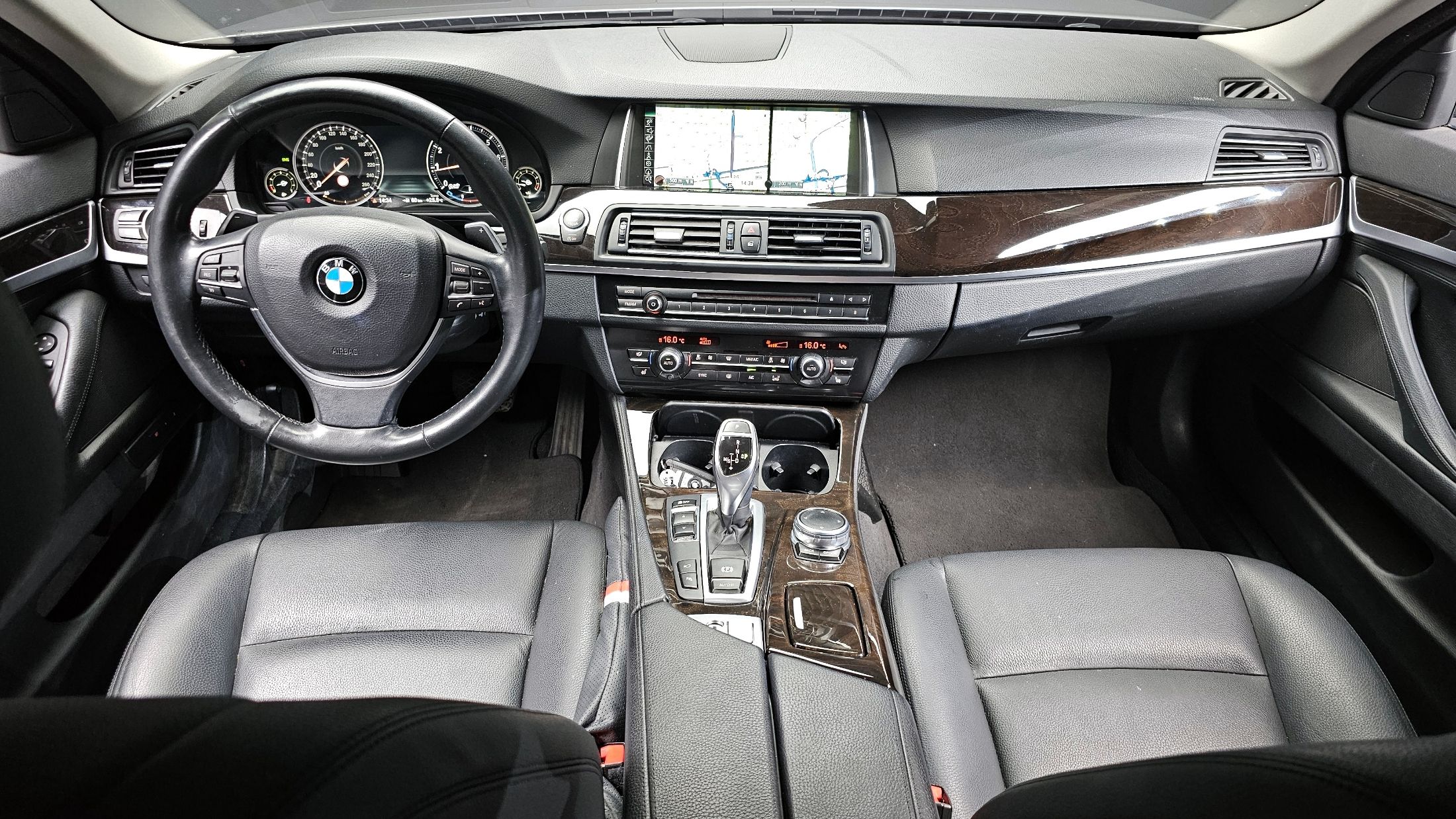 BMW 5-SERIES F10 2016