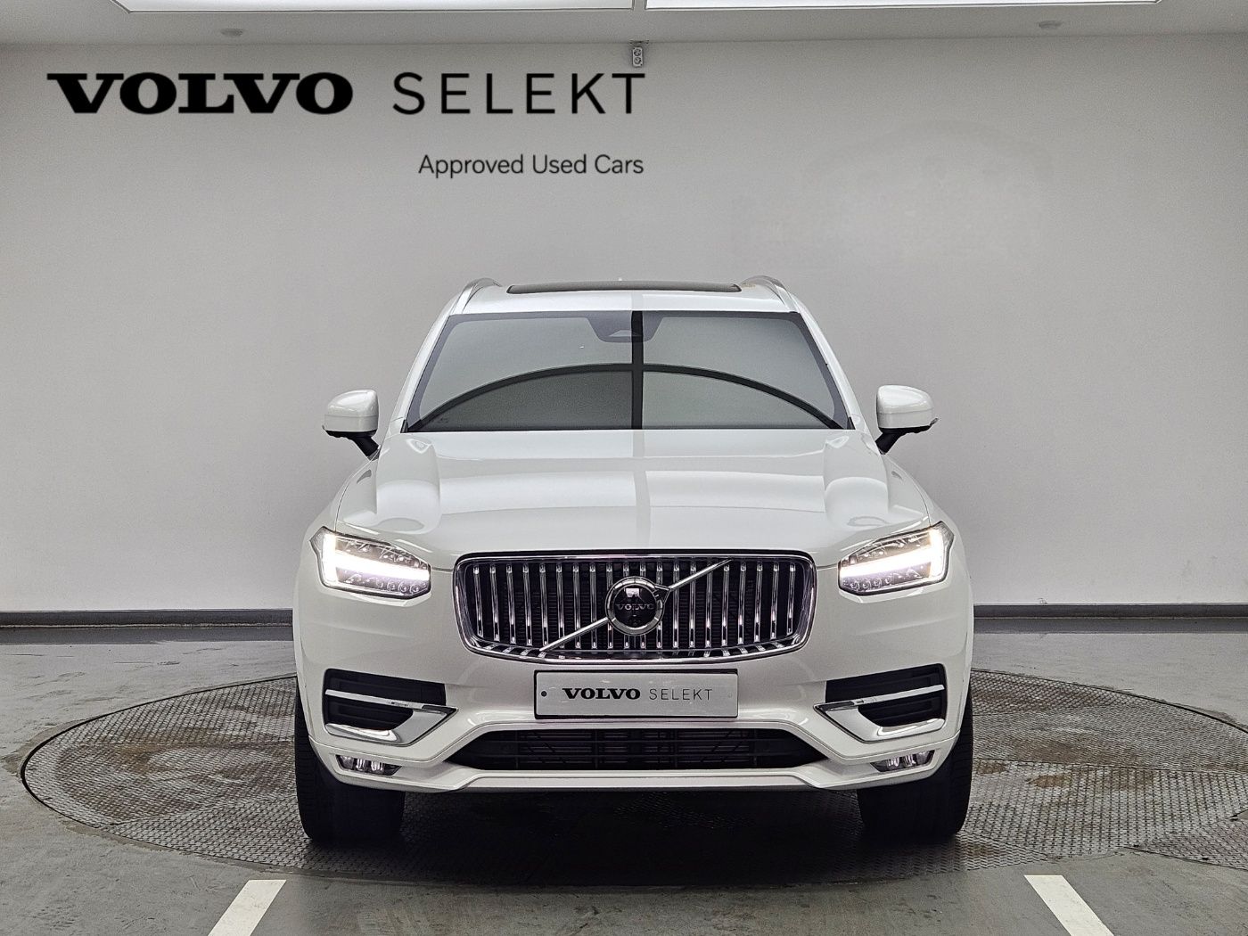 VOLVO XC90 2023