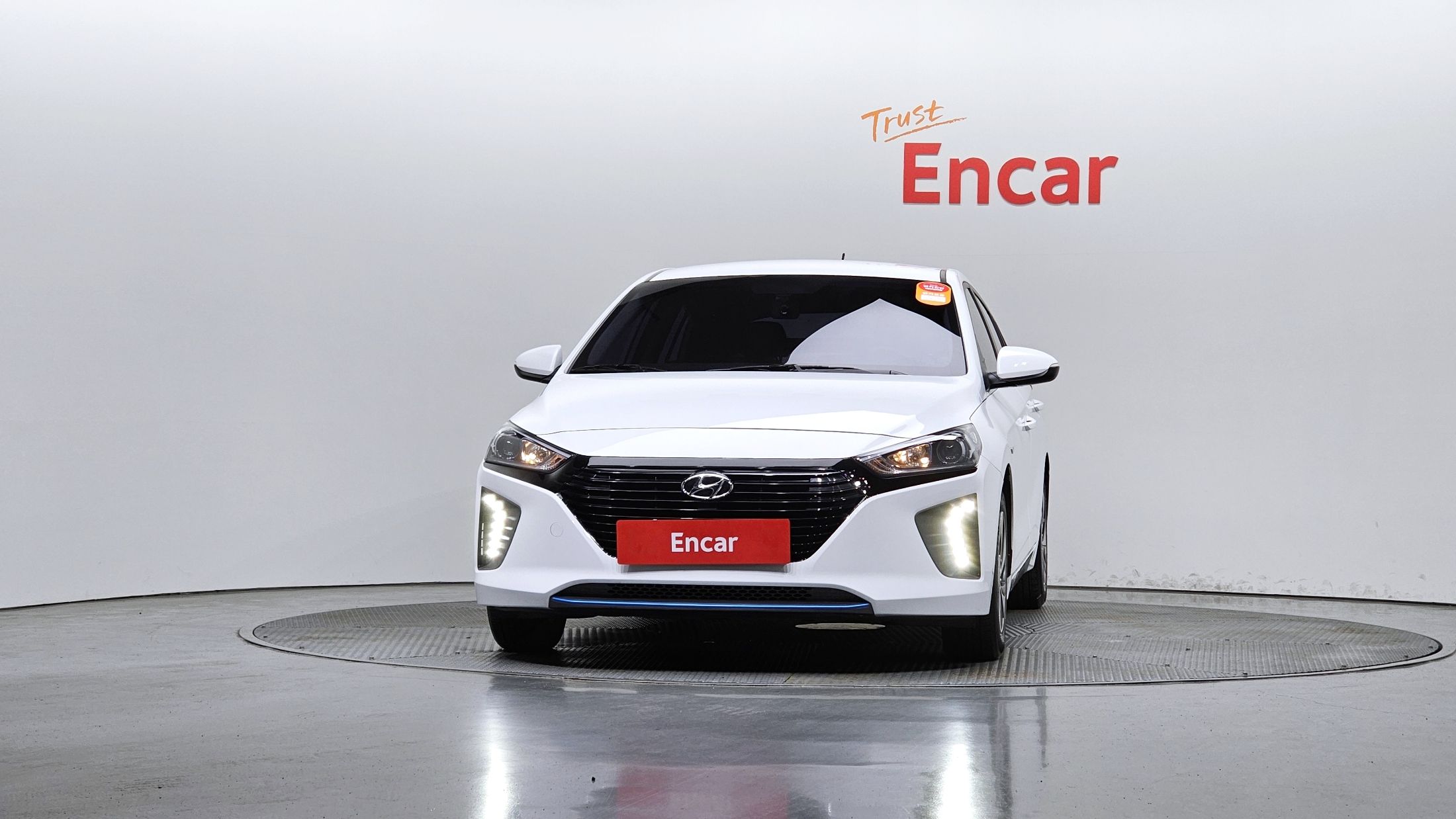 HYUNDAI IONIQ HYBRID 2019