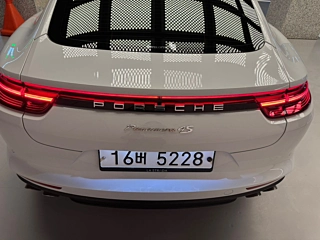 PORSCHE PANAMERA 971 2018
