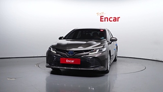 TOYOTA CAMRY XV70 2020