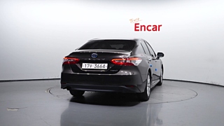 TOYOTA CAMRY XV70 2020