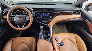 TOYOTA CAMRY XV70 2020