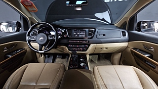 KIA CARNIVAL 2017