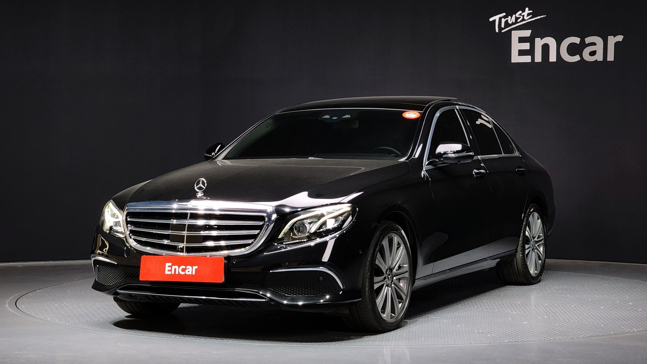 MERCEDES BENZ E-CLASS W213 2020