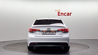 HYUNDAI LF SONATA HYBRID 2016