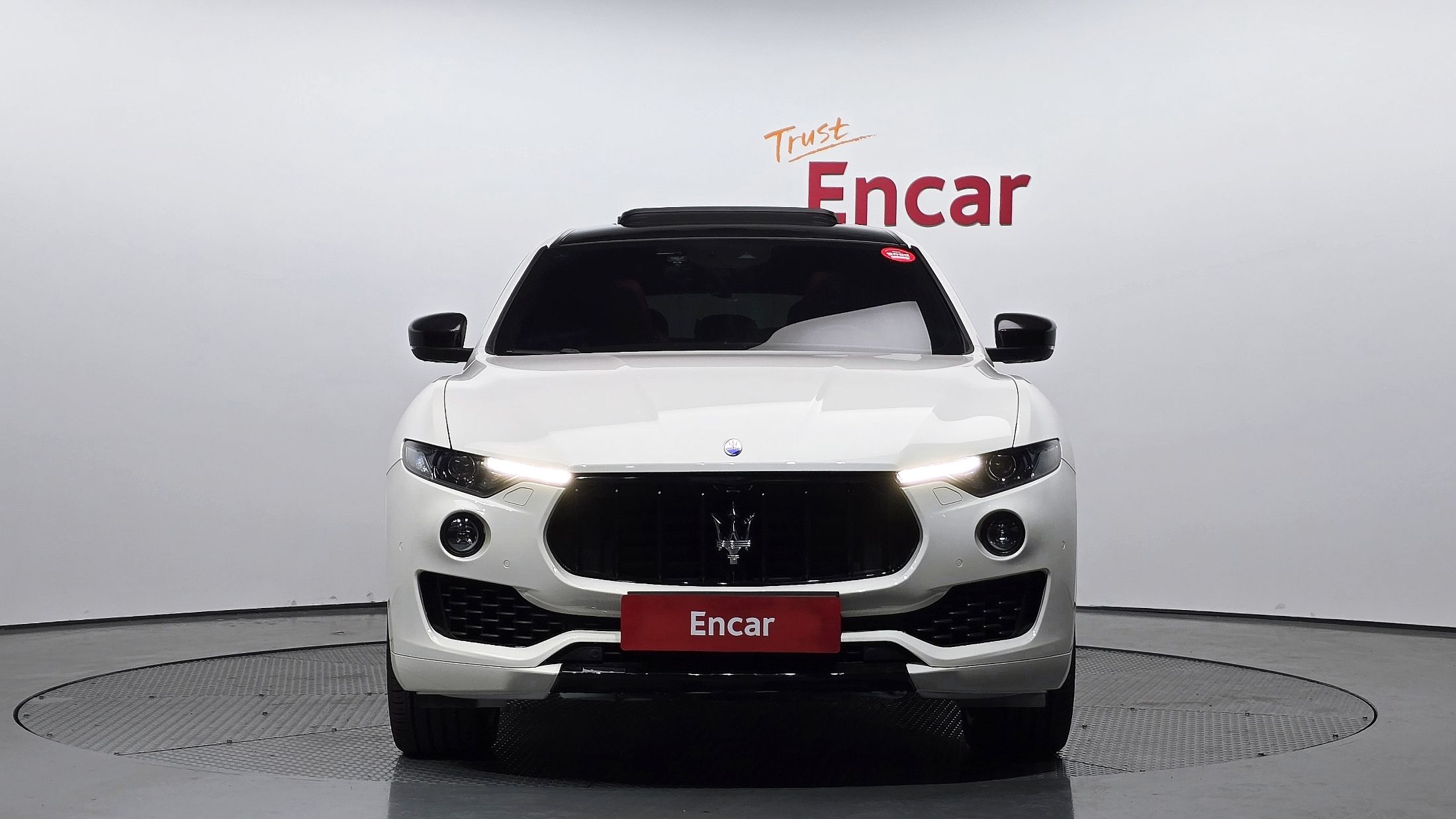MASERATI LEVANTE 2017