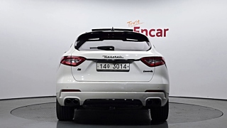 MASERATI LEVANTE 2017
