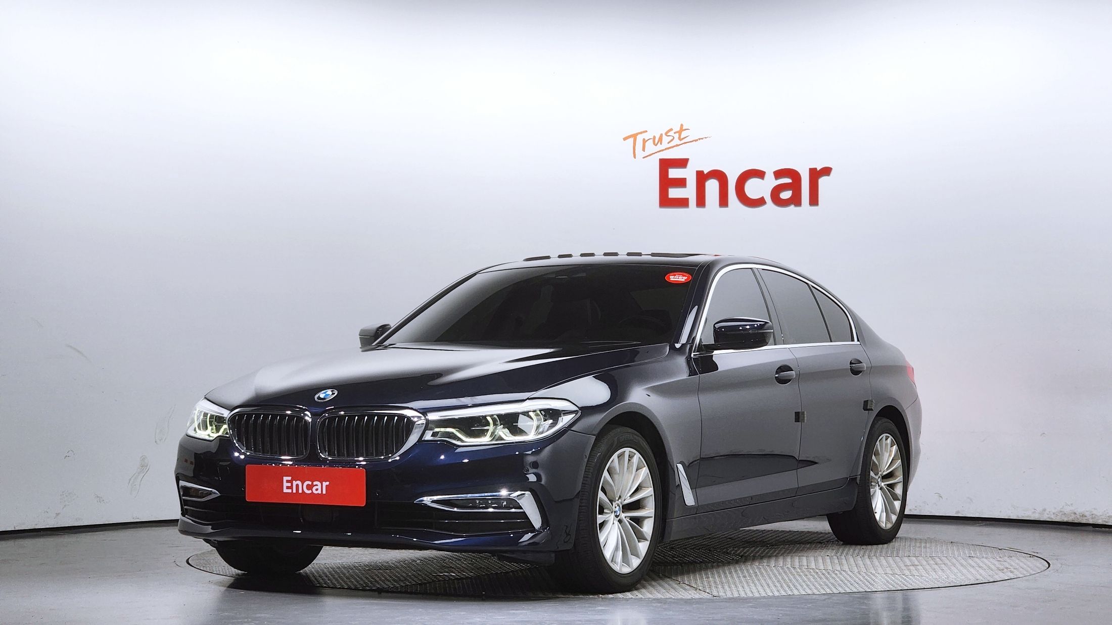 BMW 5-SERIES G30 2019