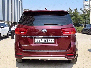 KIA CARNIVAL 2018