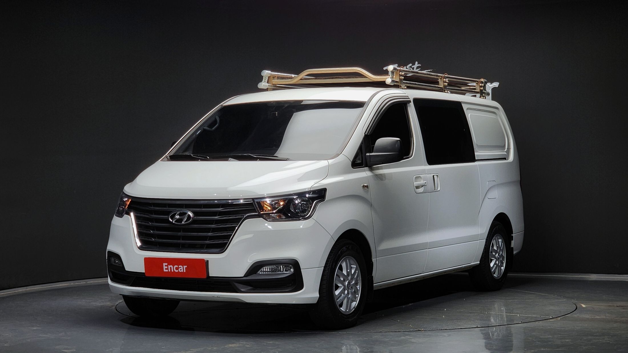 HYUNDAI STAREX GRAND 2020