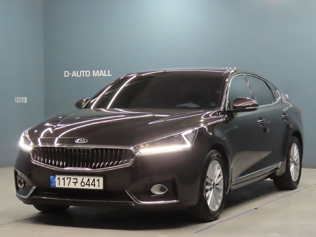 KIA K7