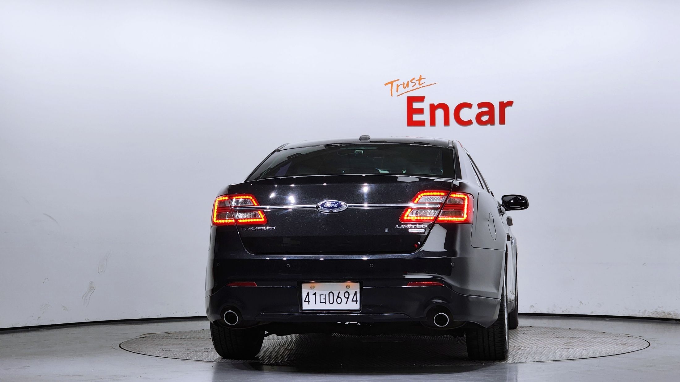 FORD TAURUS