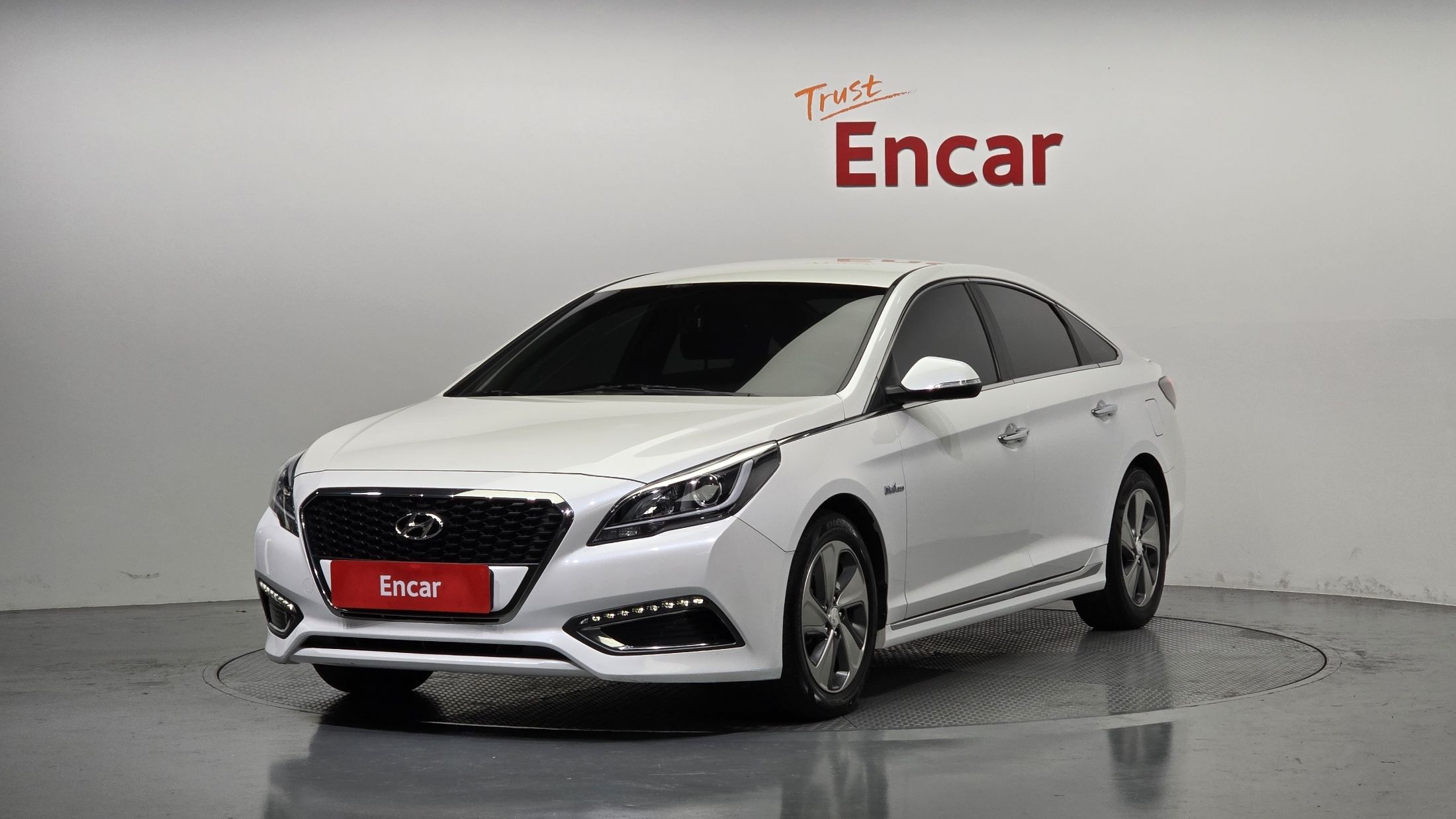 HYUNDAI LF SONATA HYBRID 2015