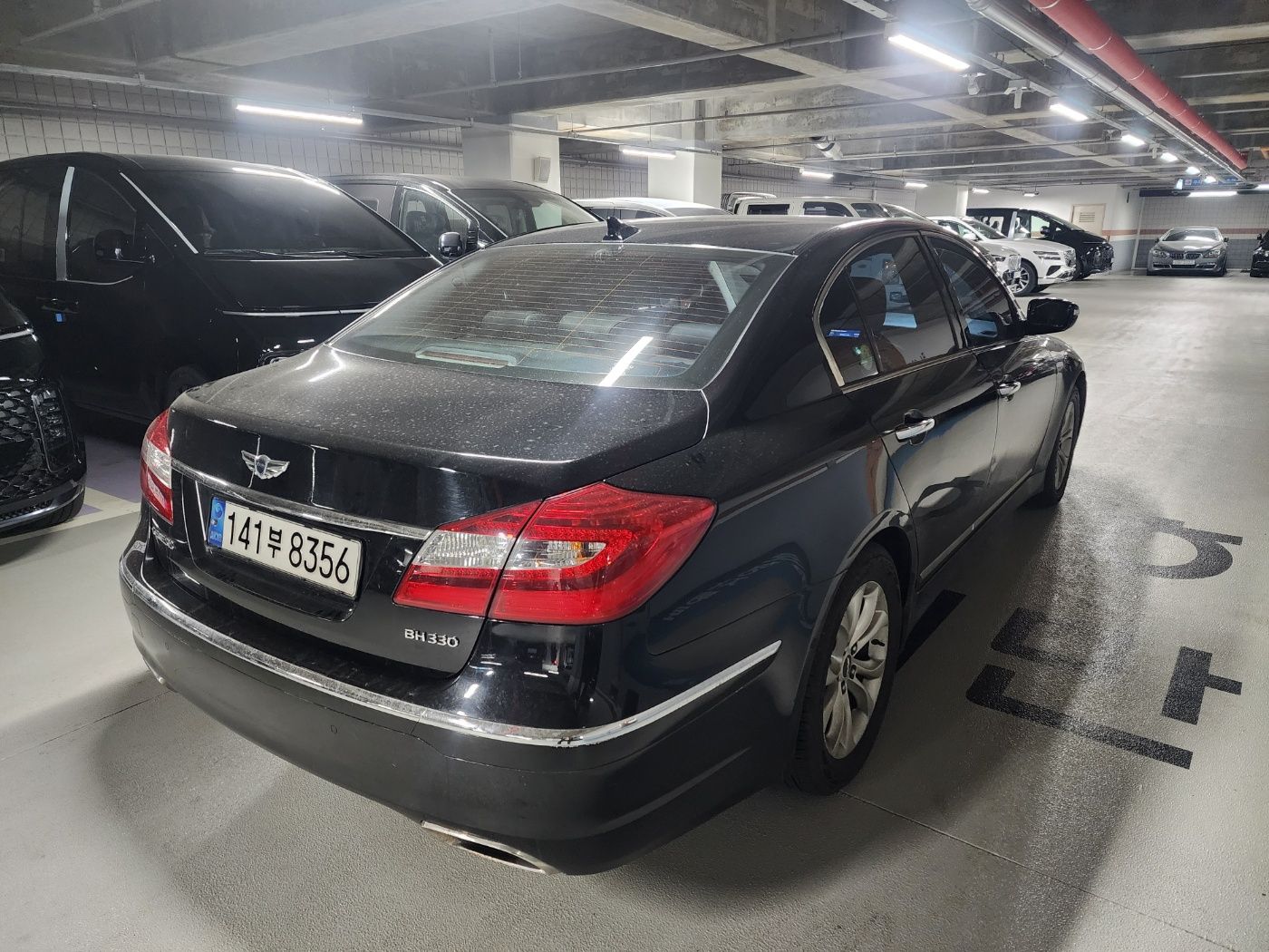 HYUNDAI GENESIS 2011
