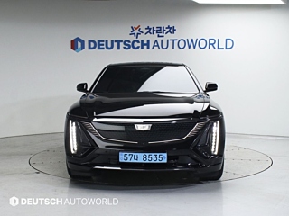 Заказать CADILLAC LYRIQ