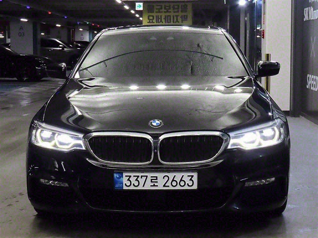 BMW 5-SERIES G30 2017