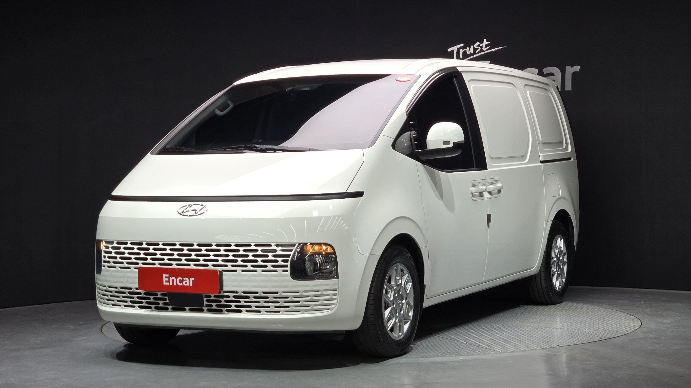 HYUNDAI STARIA 2022