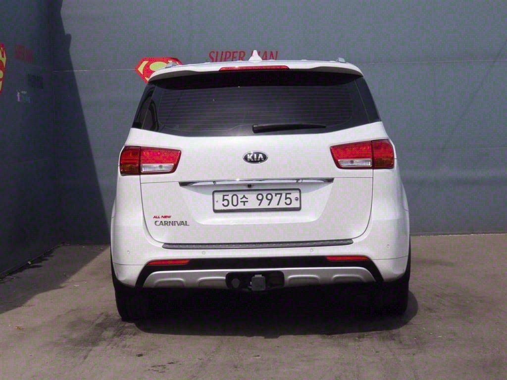 KIA CARNIVAL 2014