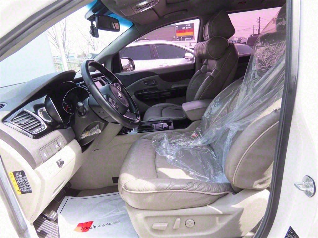 KIA CARNIVAL 2014
