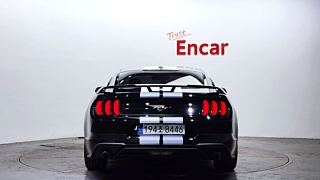 FORD MUSTANG 2018