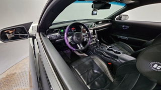 FORD MUSTANG 2018